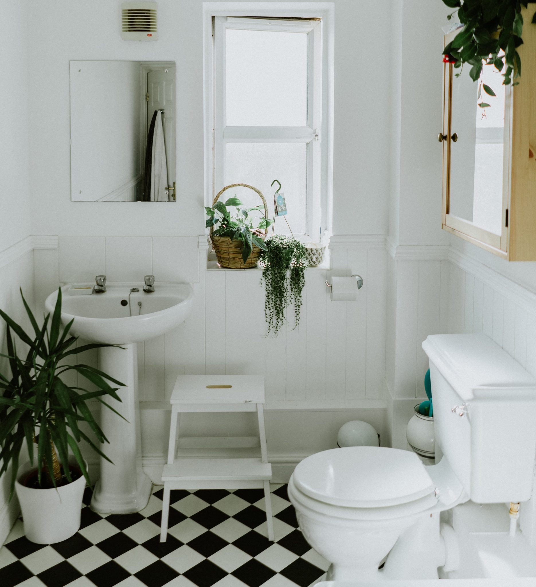 An elegant bathroom - all in white.